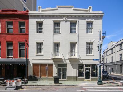 401 Baronne St.
