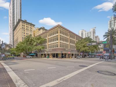 235 SE 1st St