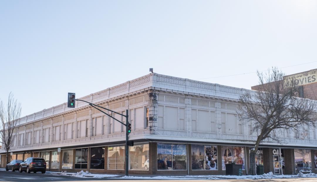 54 E Main St 
